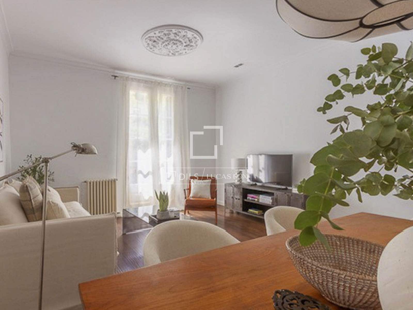 2 bedroom Apartment for sale in Barcelona city - € 615,000 (Ref: 9914916)