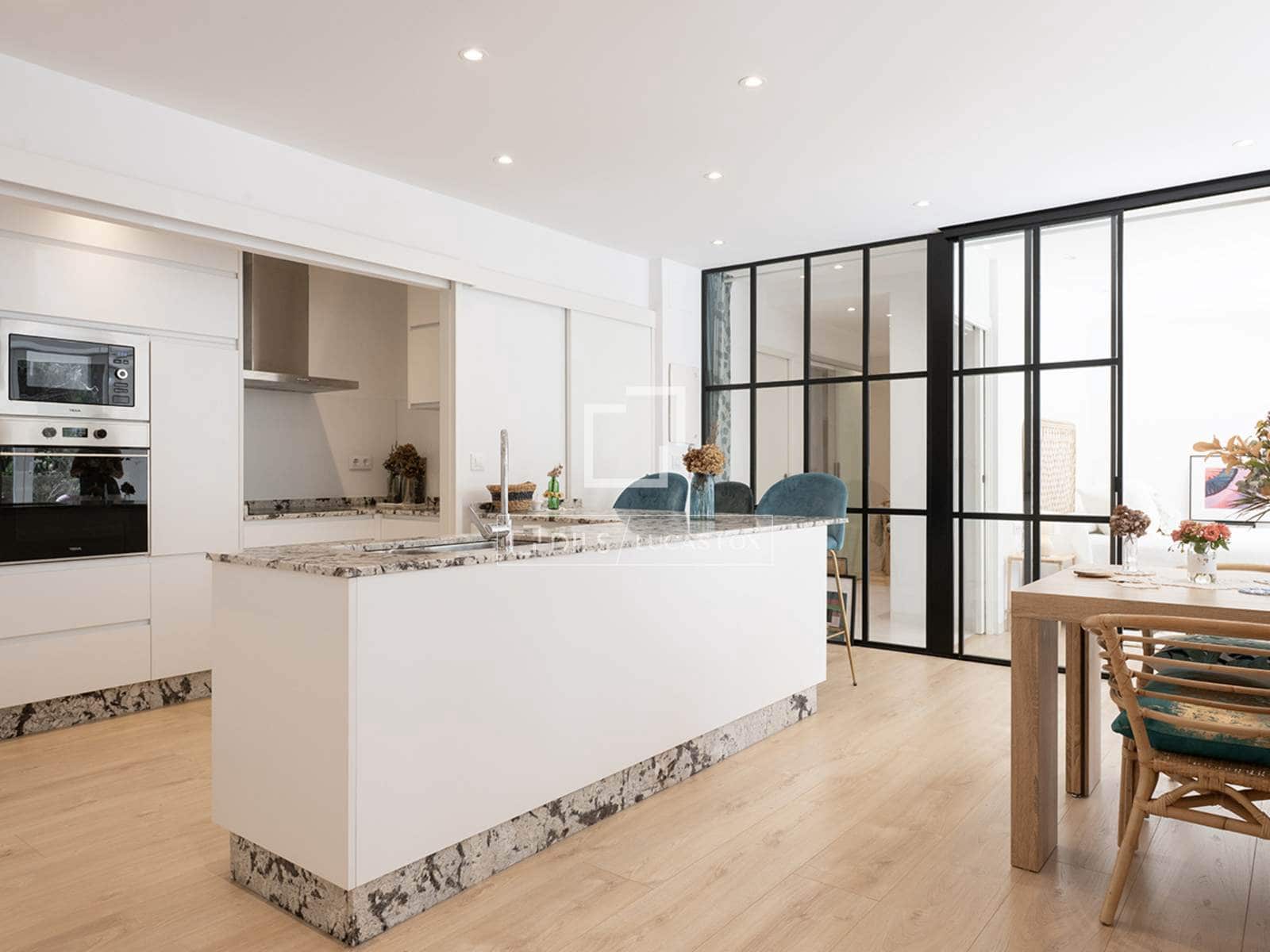 2 bedroom Apartment for sale in Vigo - € 400,000 (Ref: 9914918)