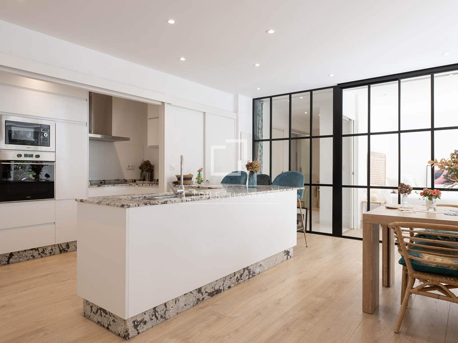 2 bedroom Apartment for sale in Vigo - € 400,000 (Ref: 9914918)