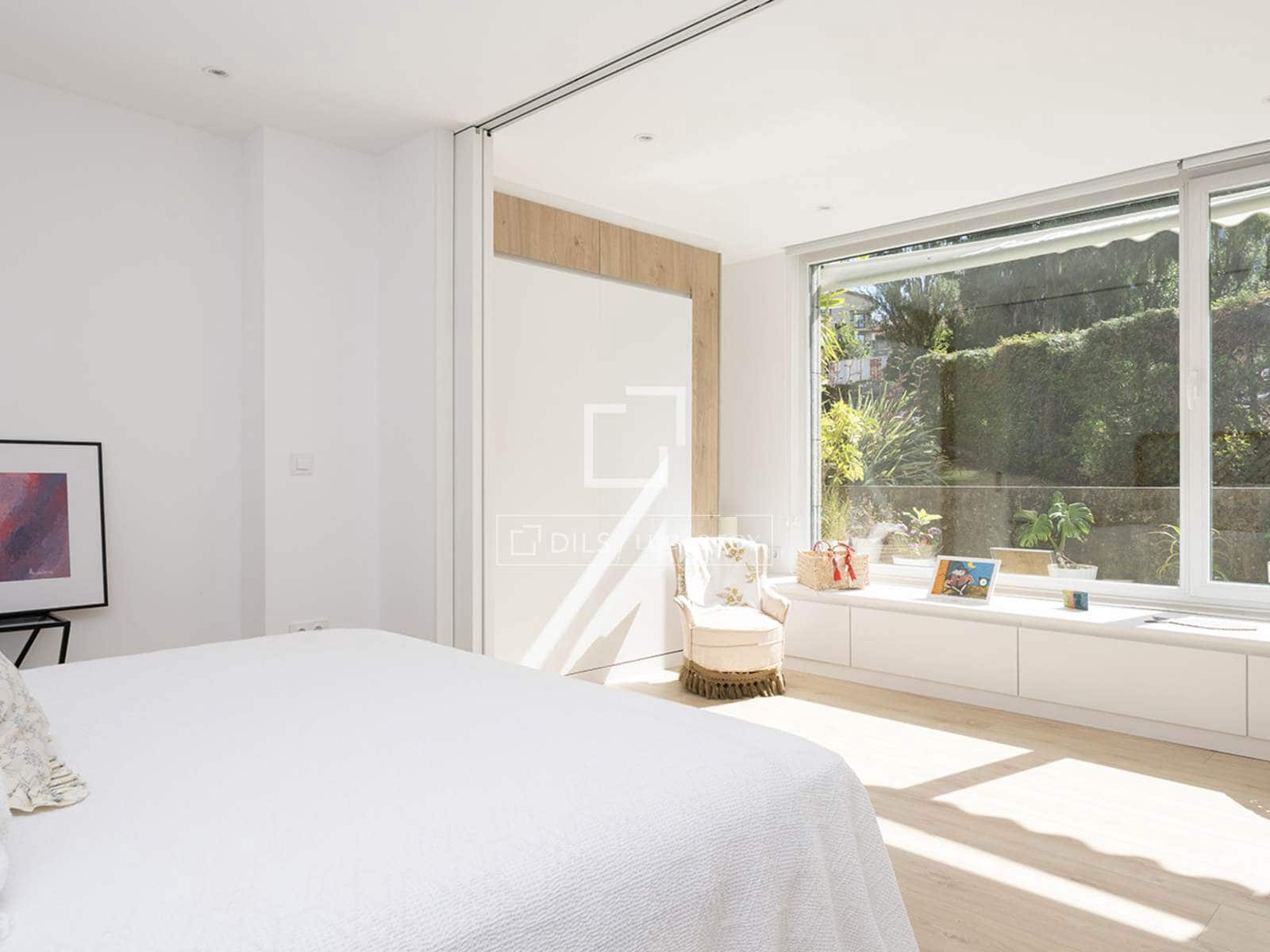 2 bedroom Apartment for sale in Vigo - € 400,000 (Ref: 9914918)