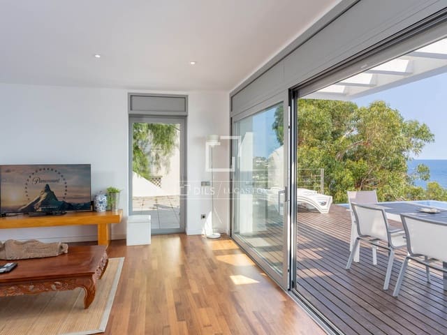 Chalet de 4 habitaciones en Roses en venta con piscina garaje - 1.850.000 € (Ref: 9914975)