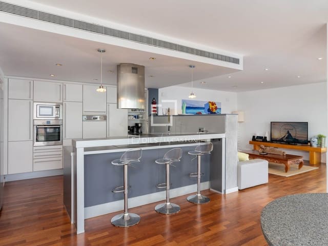 Chalet de 4 habitaciones en Roses en venta con piscina garaje - 1.850.000 € (Ref: 9914975)