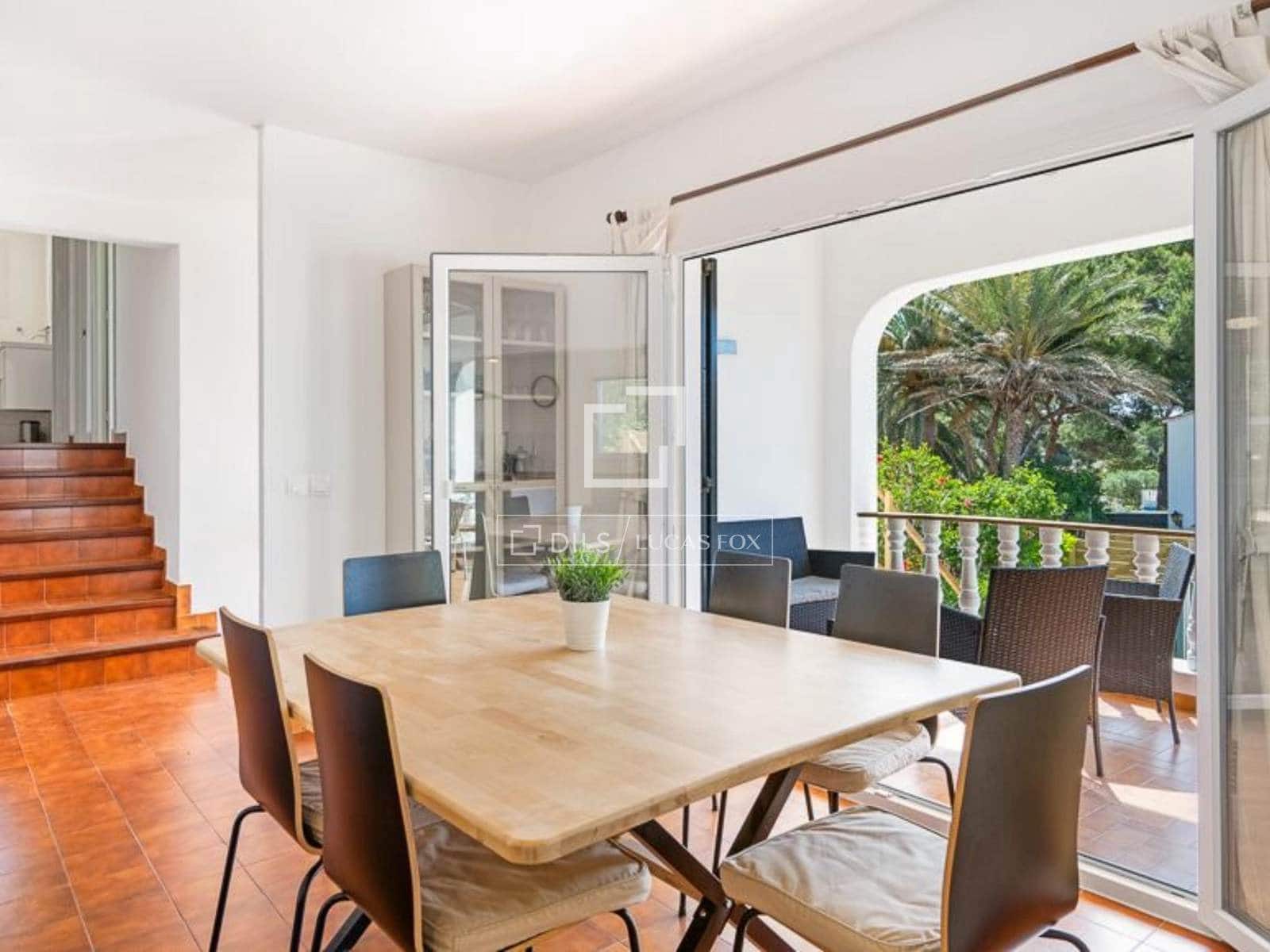 4 quarto Moradia para venda em Es Mercadal com piscina garagem - 935 000 € (Ref: 9914976)