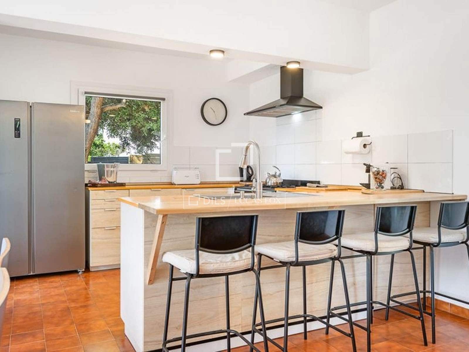 4 quarto Moradia para venda em Es Mercadal com piscina garagem - 935 000 € (Ref: 9914976)