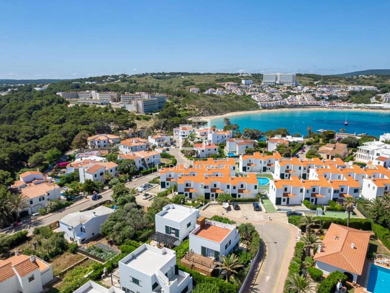 4 quarto Moradia para venda em Es Mercadal com piscina garagem - 935 000 € (Ref: 9914976)