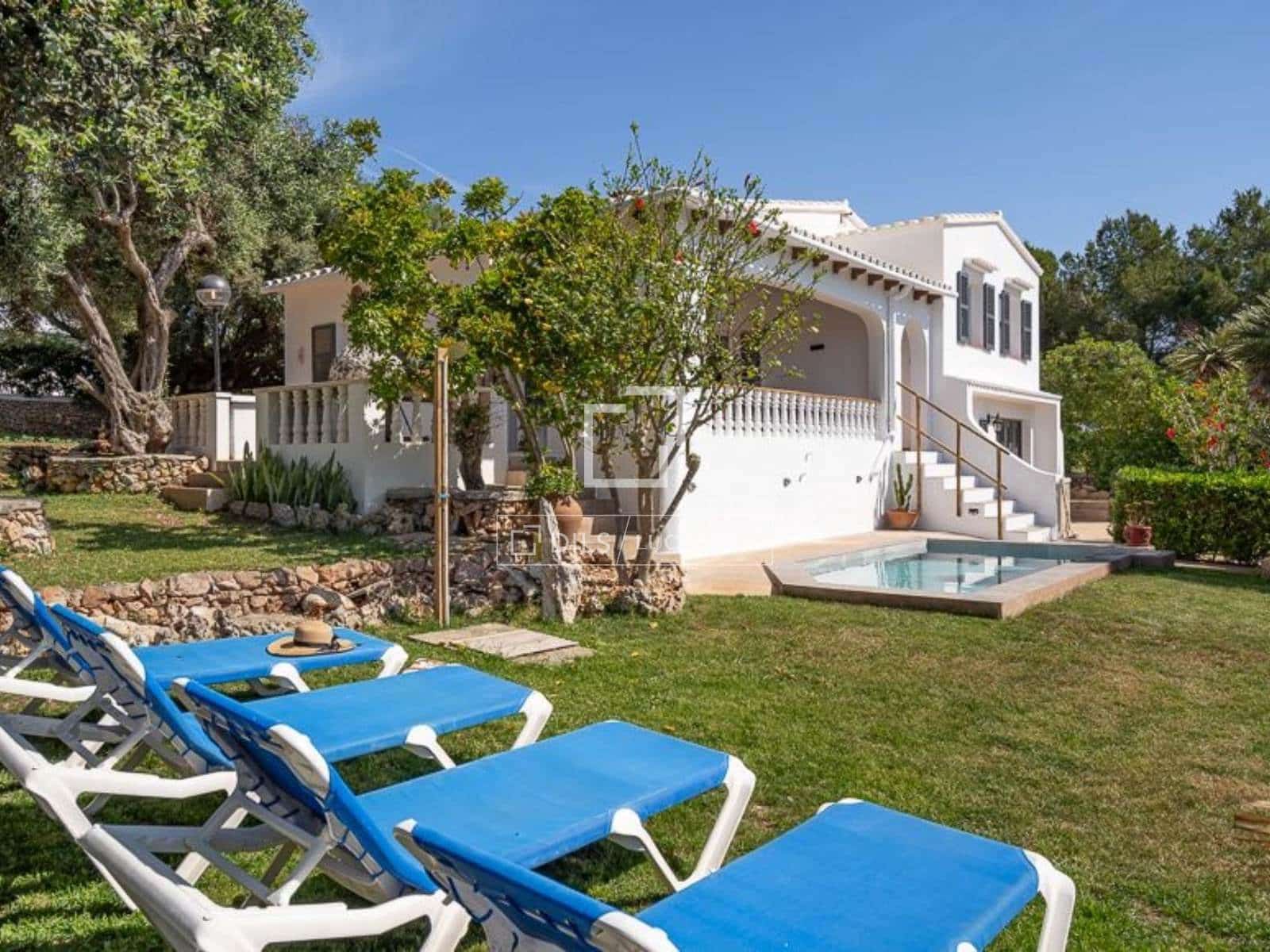 4 quarto Moradia para venda em Es Mercadal com piscina garagem - 935 000 € (Ref: 9914976)
