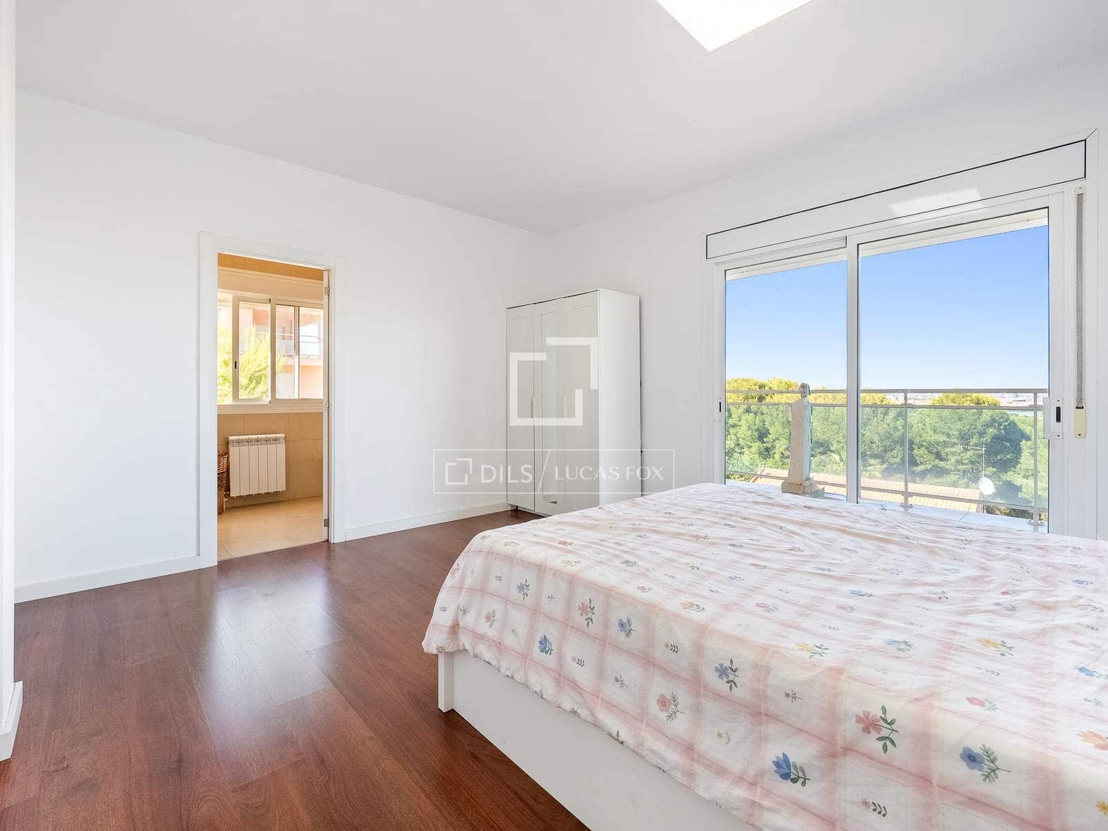 5 sovrum Villa till salu i Salou med pool garage - 750 000 € (Ref: 9915066)