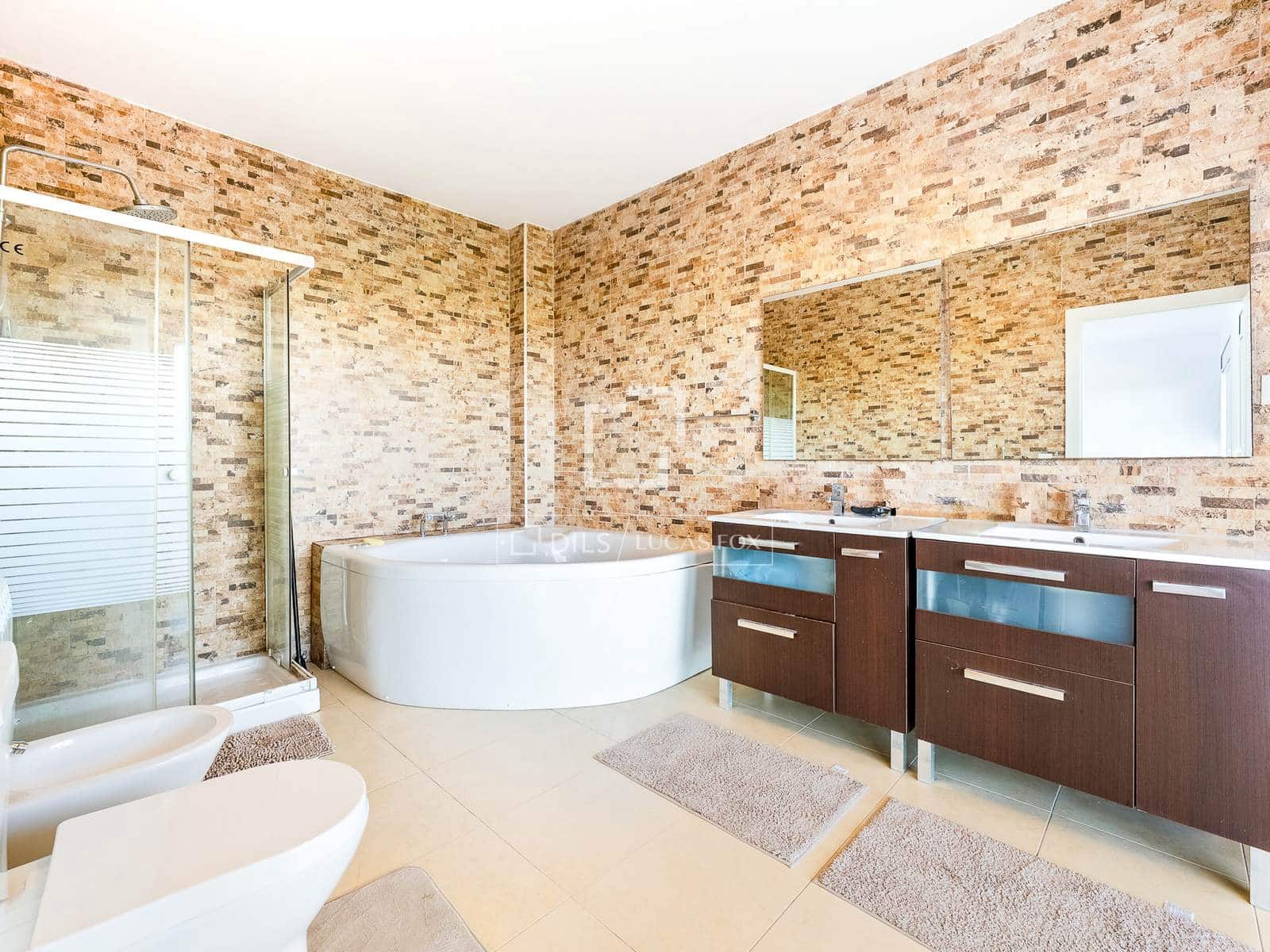 5 sovrum Villa till salu i Salou med pool garage - 750 000 € (Ref: 9915066)