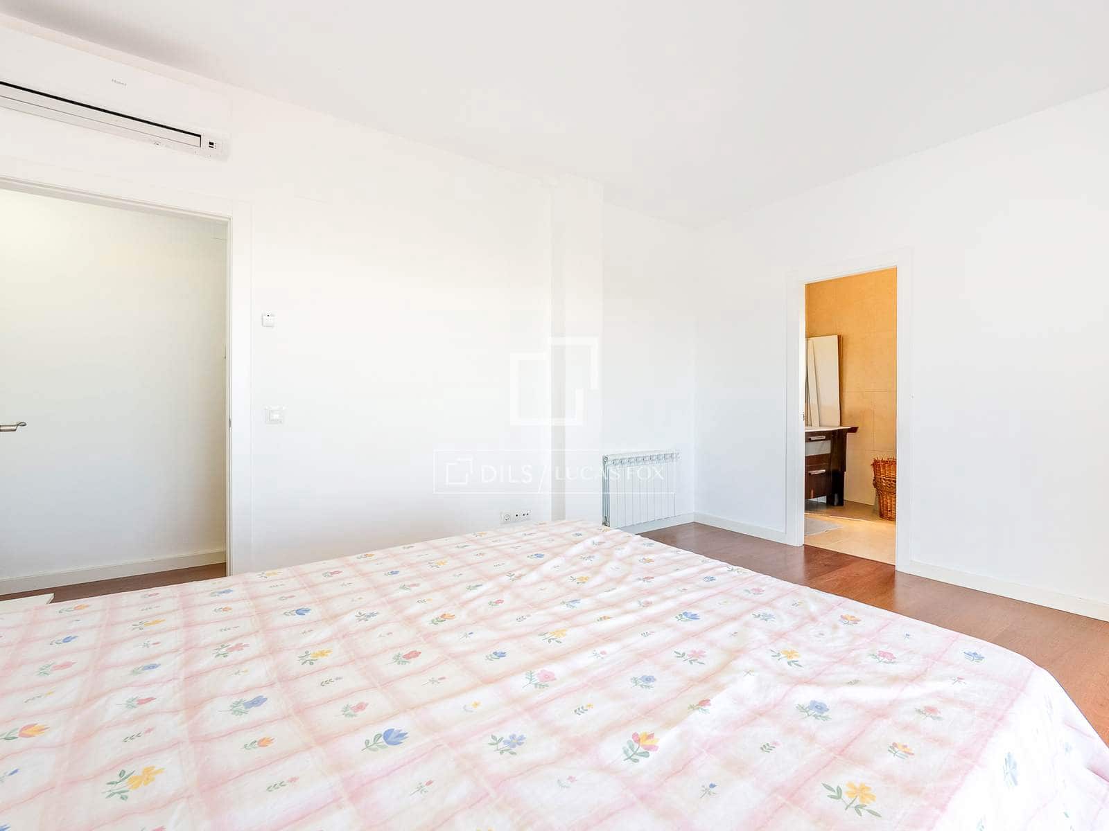 5 sovrum Villa till salu i Salou med pool garage - 750 000 € (Ref: 9915066)