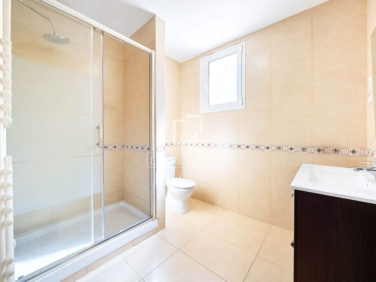 5 sovrum Villa till salu i Salou med pool garage - 750 000 € (Ref: 9915066)