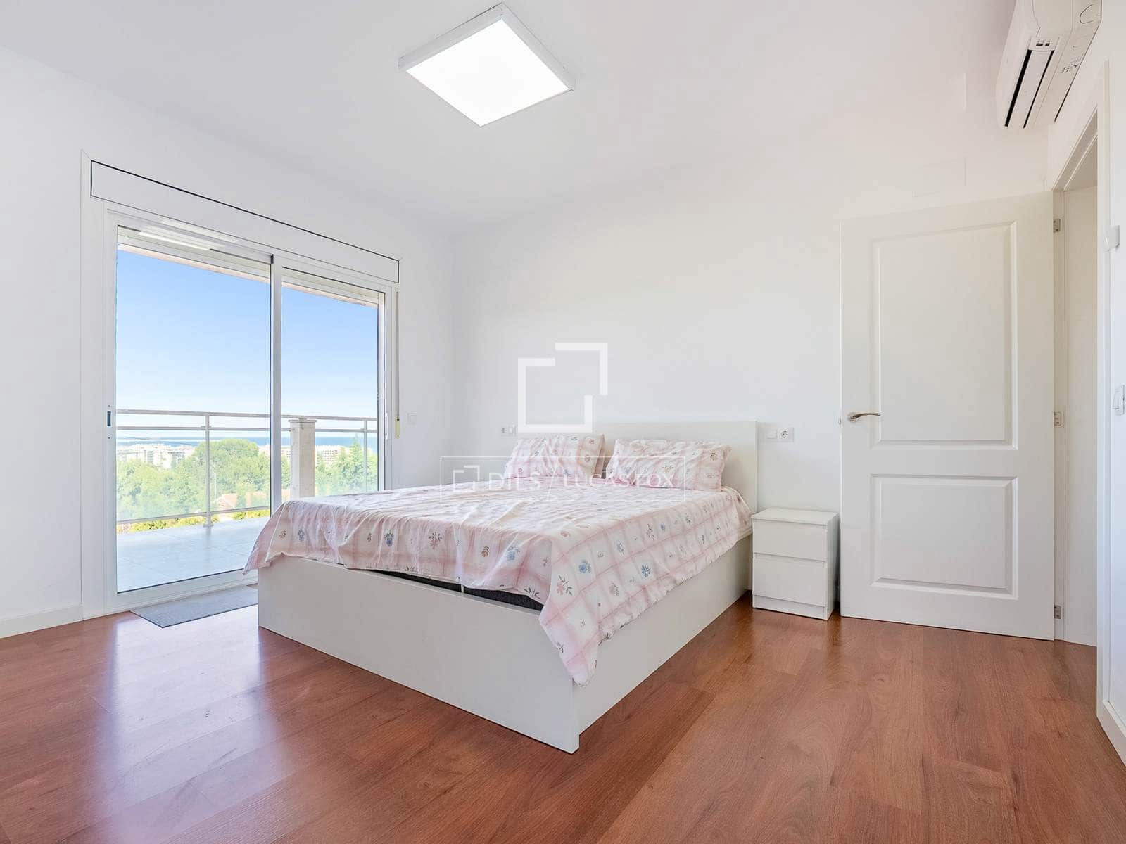 5 sovrum Villa till salu i Salou med pool garage - 750 000 € (Ref: 9915066)