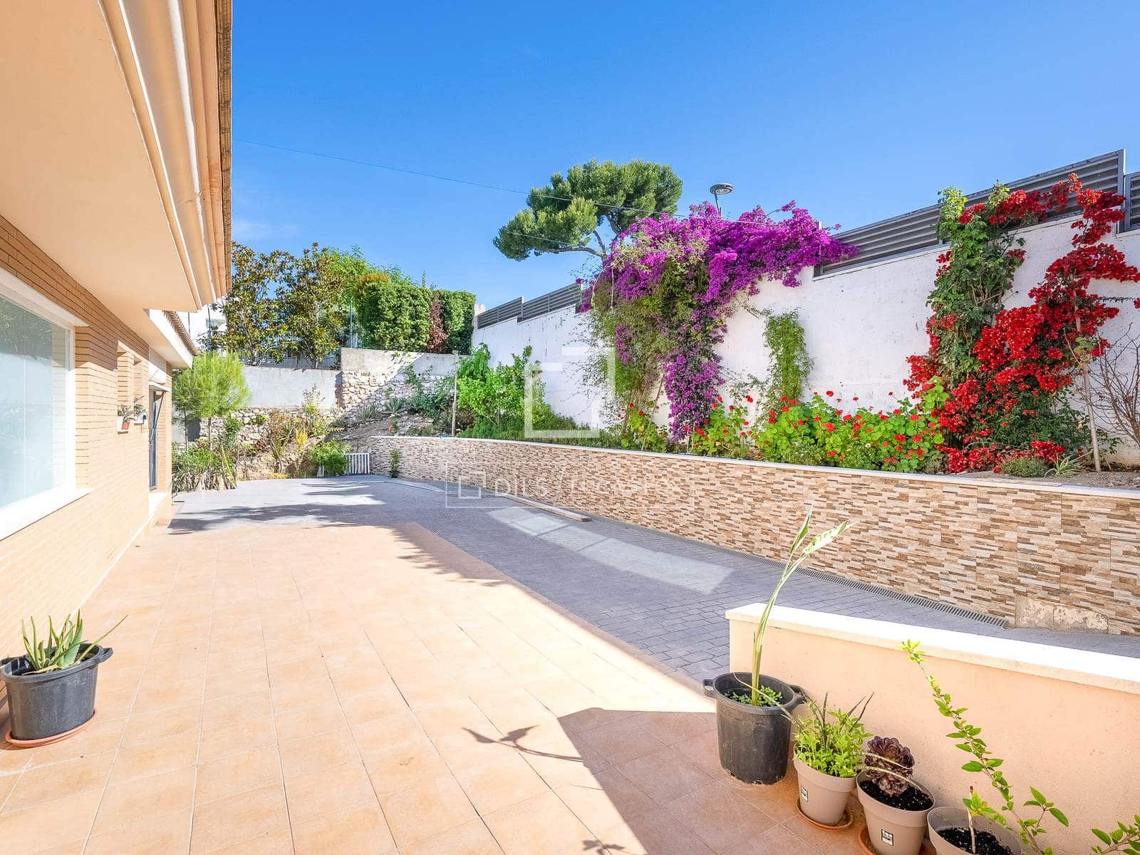 5 sovrum Villa till salu i Salou med pool garage - 750 000 € (Ref: 9915066)