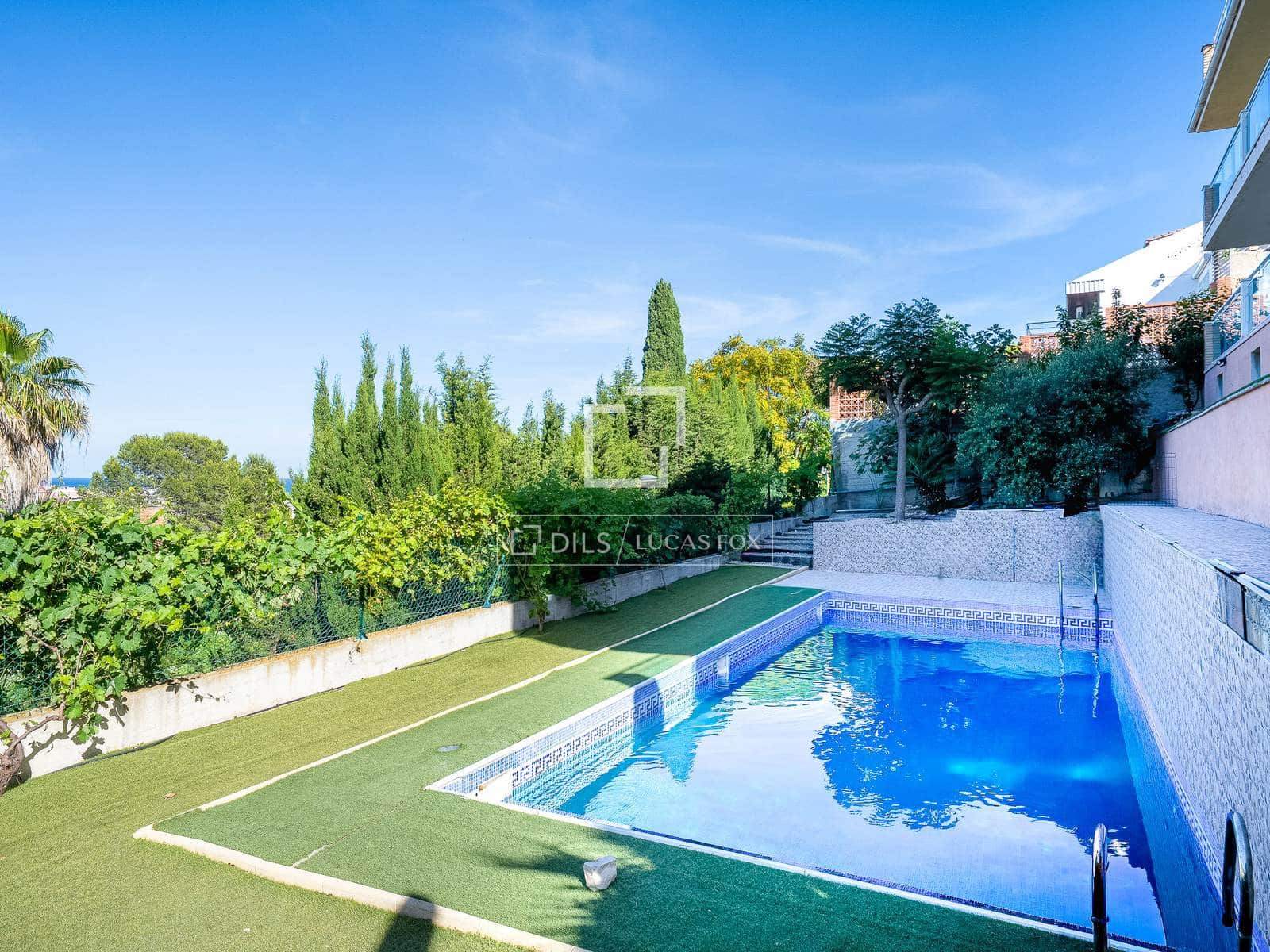 5 sovrum Villa till salu i Salou med pool garage - 750 000 € (Ref: 9915066)