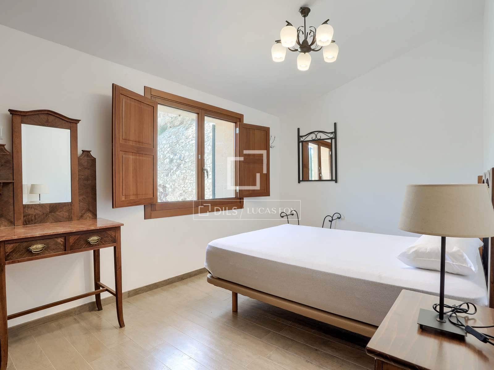 4 bedroom Finca/Country House for sale in Puntiro with pool garage - € 1,820,000 (Ref: 9918602)