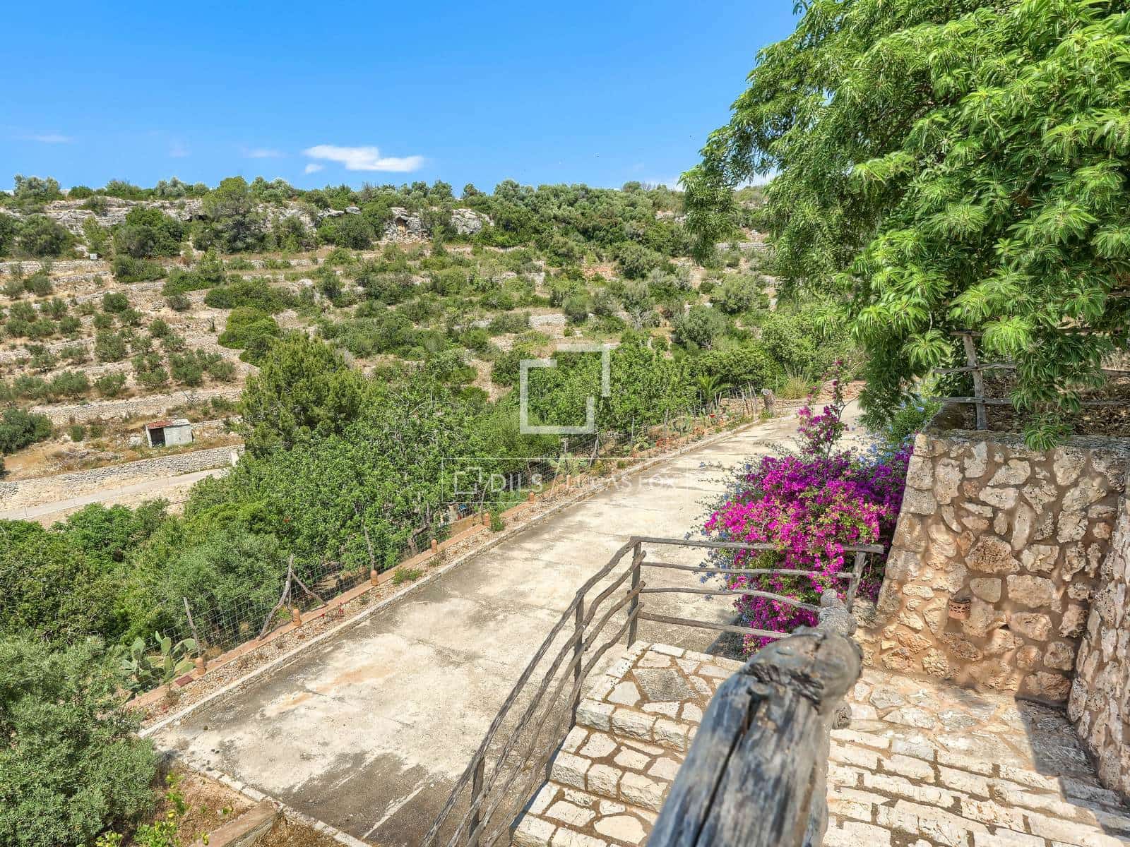4 bedroom Finca/Country House for sale in Puntiro with pool garage - € 1,820,000 (Ref: 9918602)