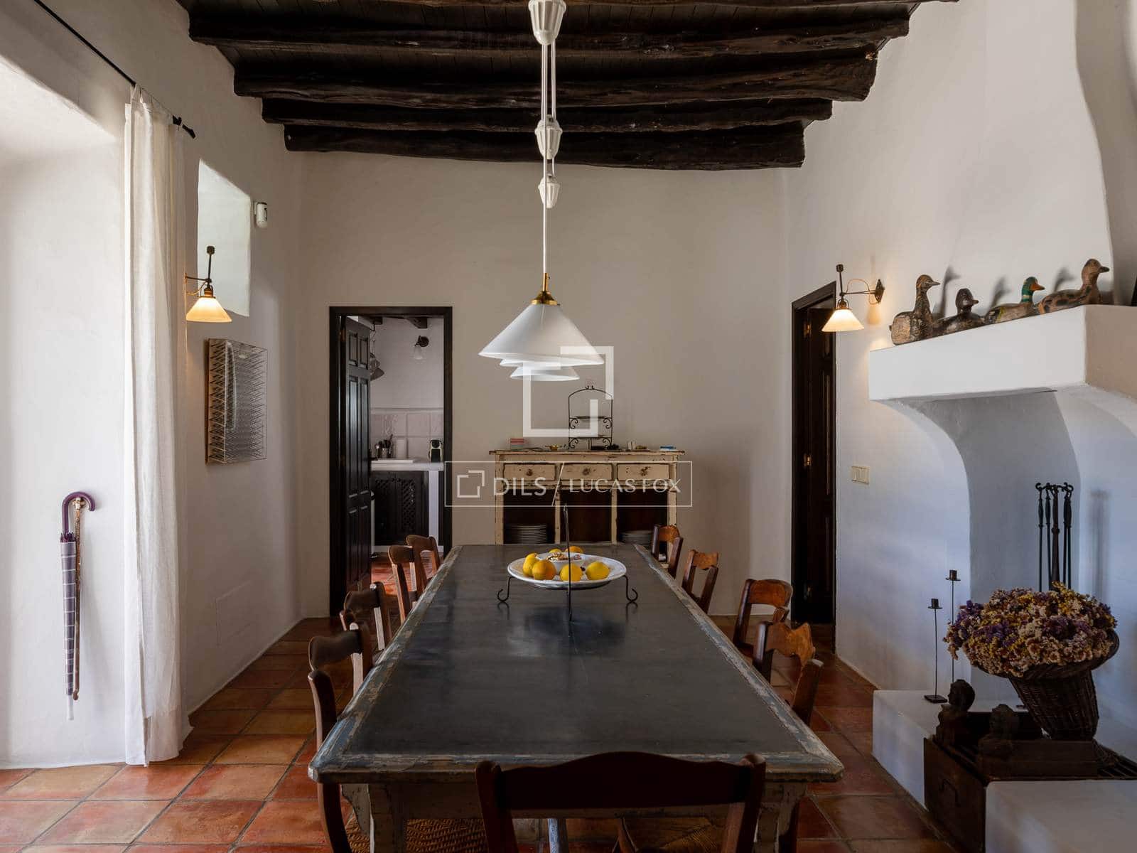 5 slaapkamer Finca/Landhuis te koop in Roca Llisa met zwembad - € 4.995.000 (Ref: 9918739)