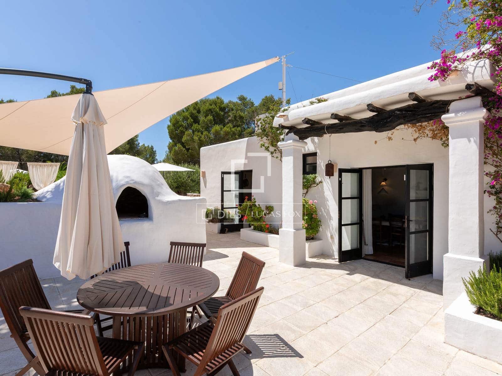 5 slaapkamer Finca/Landhuis te koop in Roca Llisa met zwembad - € 4.995.000 (Ref: 9918739)