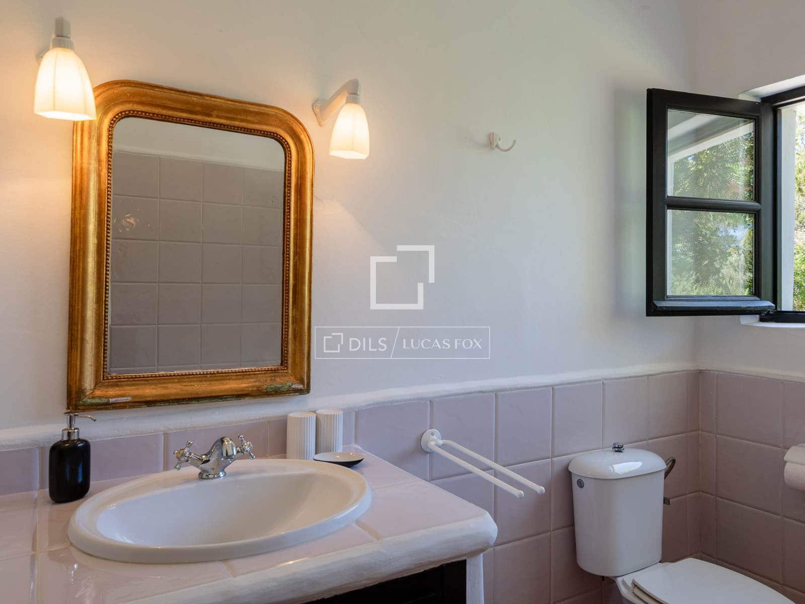 5 slaapkamer Finca/Landhuis te koop in Roca Llisa met zwembad - € 4.995.000 (Ref: 9918739)