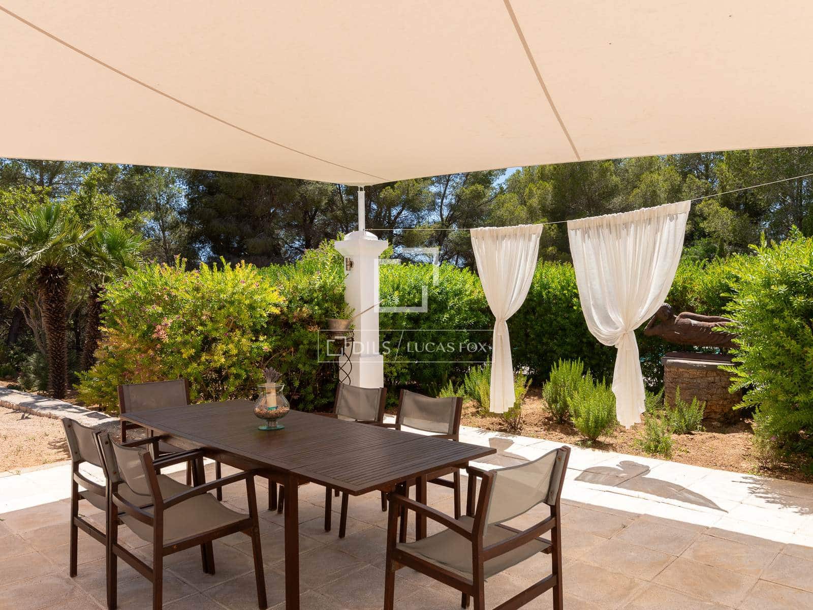 5 slaapkamer Finca/Landhuis te koop in Roca Llisa met zwembad - € 4.995.000 (Ref: 9918739)