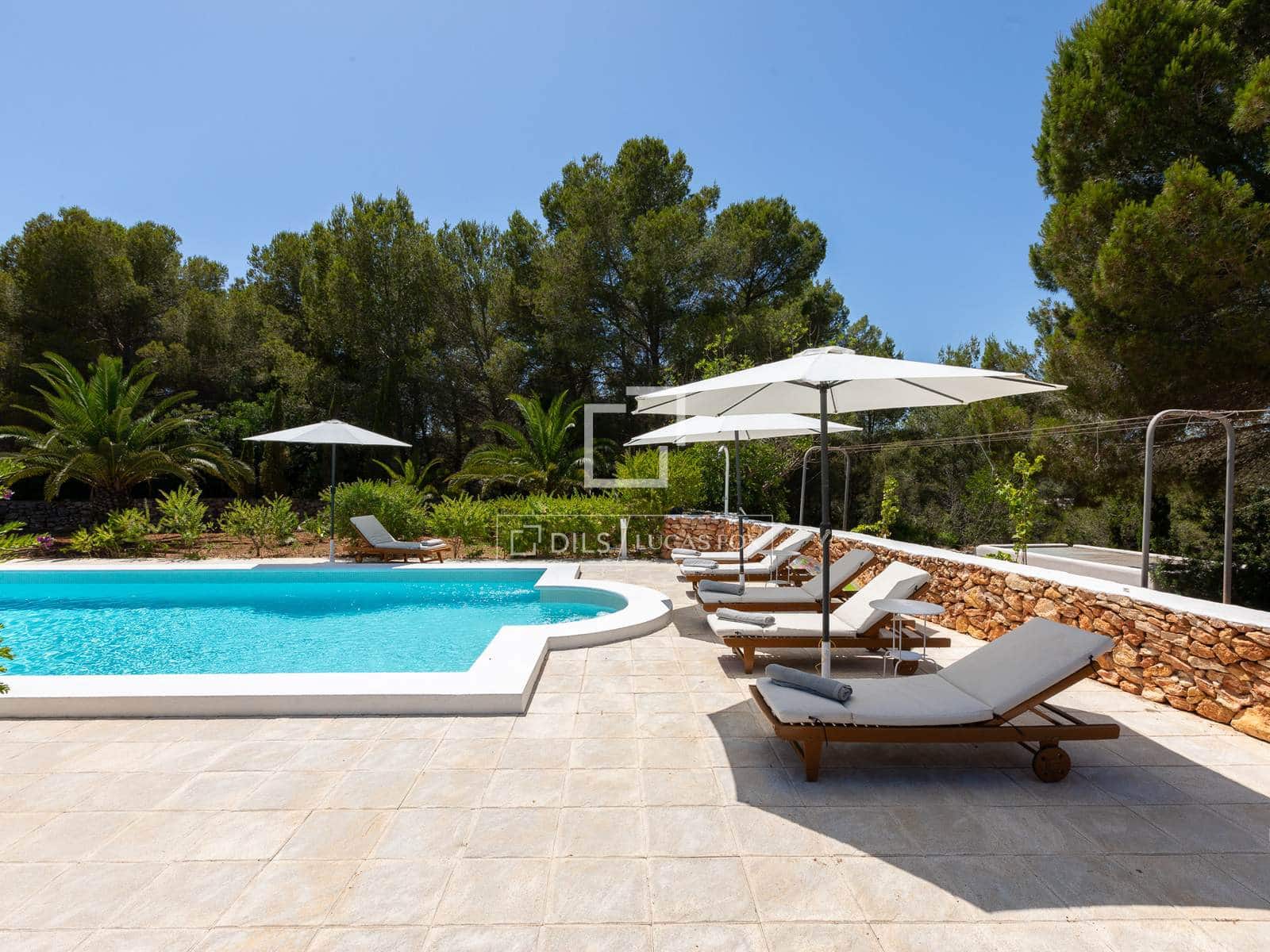 5 slaapkamer Finca/Landhuis te koop in Roca Llisa met zwembad - € 4.995.000 (Ref: 9918739)