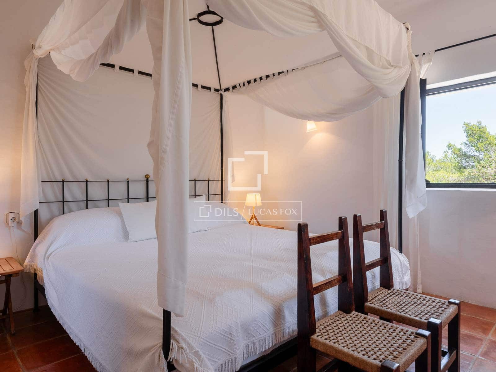5 slaapkamer Finca/Landhuis te koop in Roca Llisa met zwembad - € 4.995.000 (Ref: 9918739)
