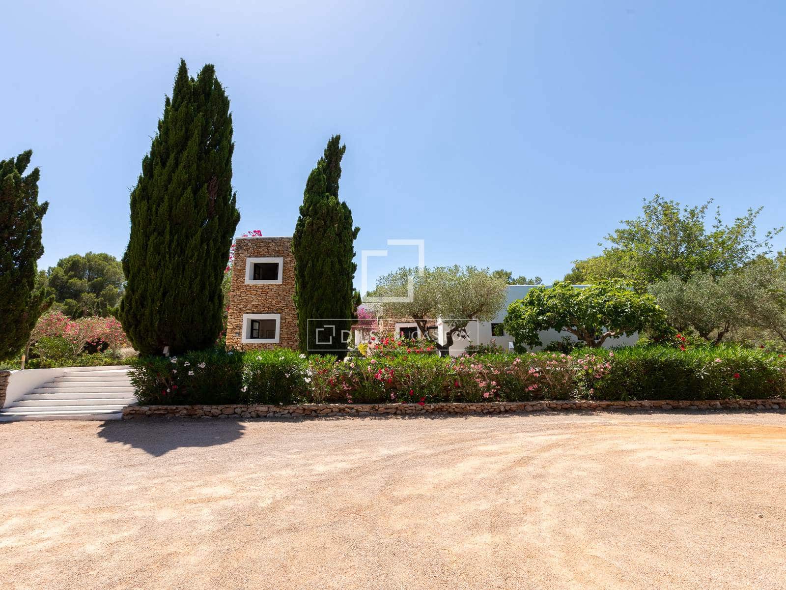 5 slaapkamer Finca/Landhuis te koop in Roca Llisa met zwembad - € 4.995.000 (Ref: 9918739)