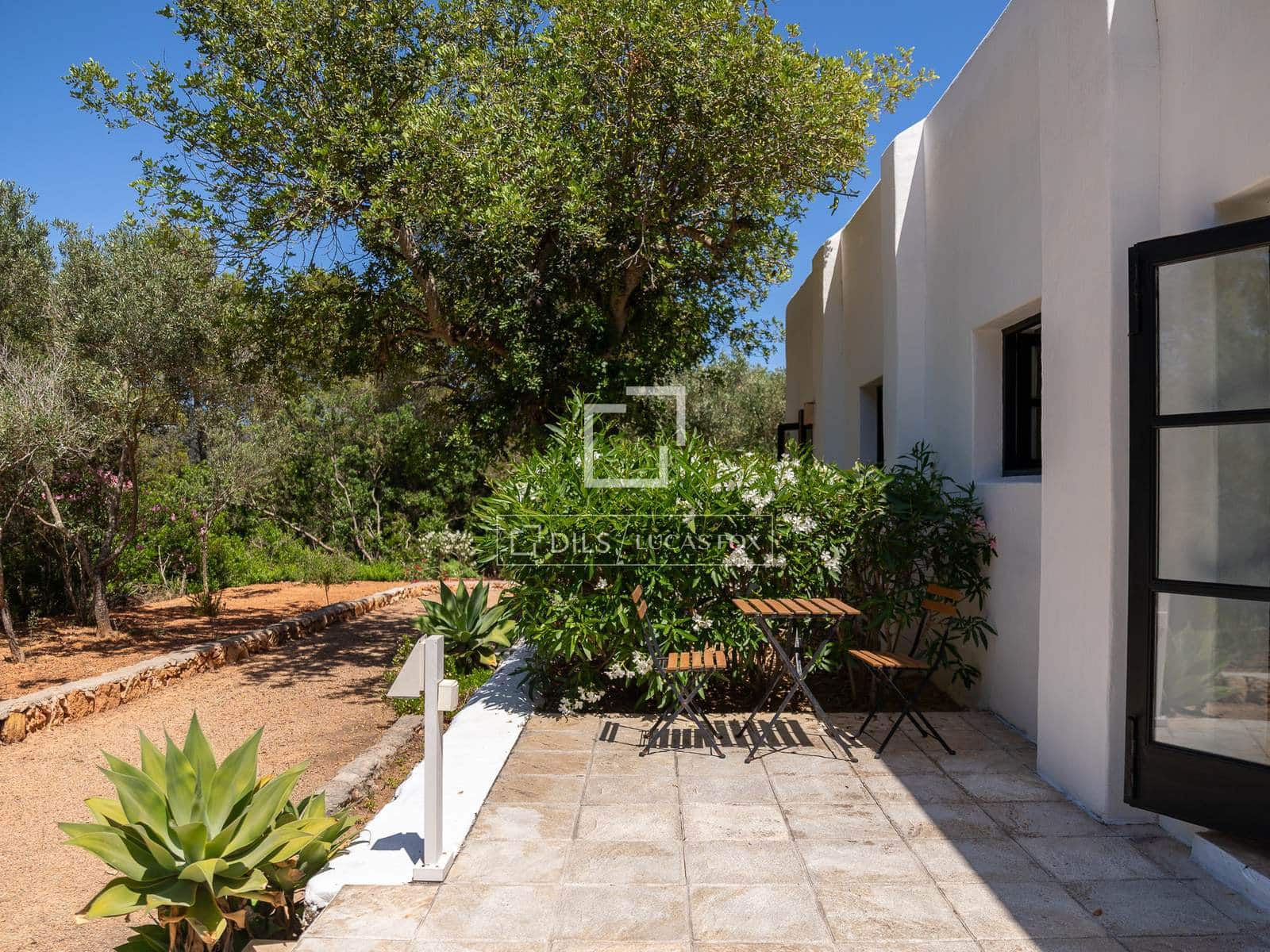5 slaapkamer Finca/Landhuis te koop in Roca Llisa met zwembad - € 4.995.000 (Ref: 9918739)