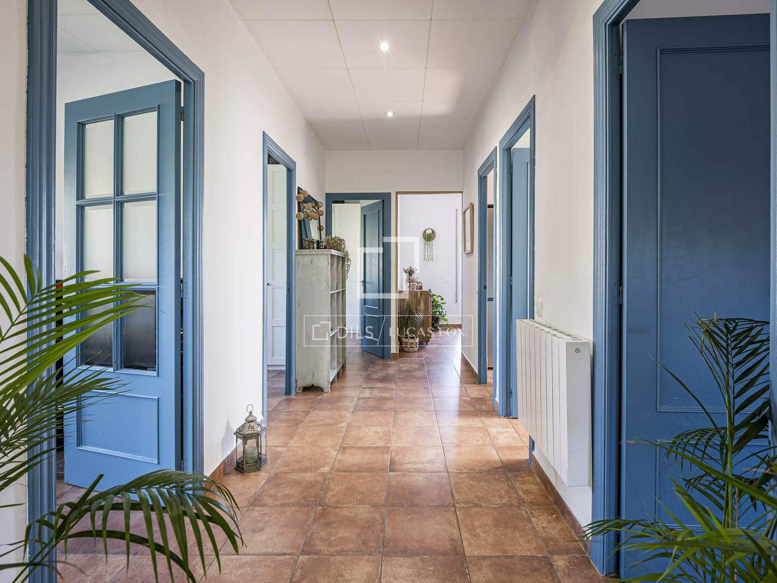 Villa/Maison de 4 chambres à louer à Sant Cugat del Valles - 2 700 € (Ref: 9918741)
