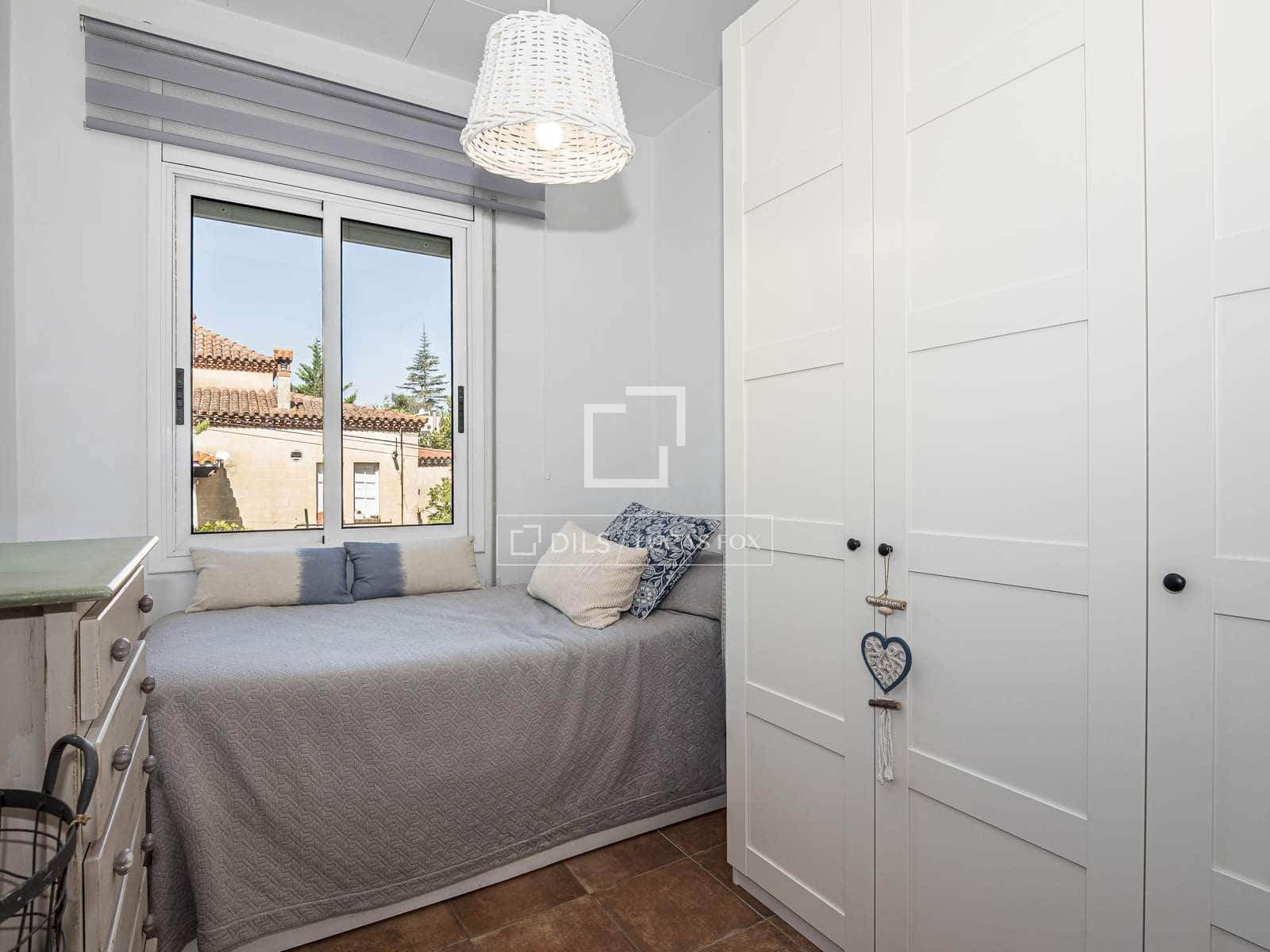 Villa/Maison de 4 chambres à louer à Sant Cugat del Valles - 2 700 € (Ref: 9918741)