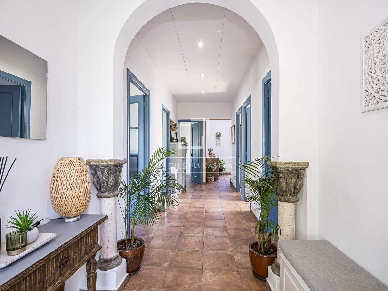 Villa/Maison de 4 chambres à louer à Sant Cugat del Valles - 2 700 € (Ref: 9918741)