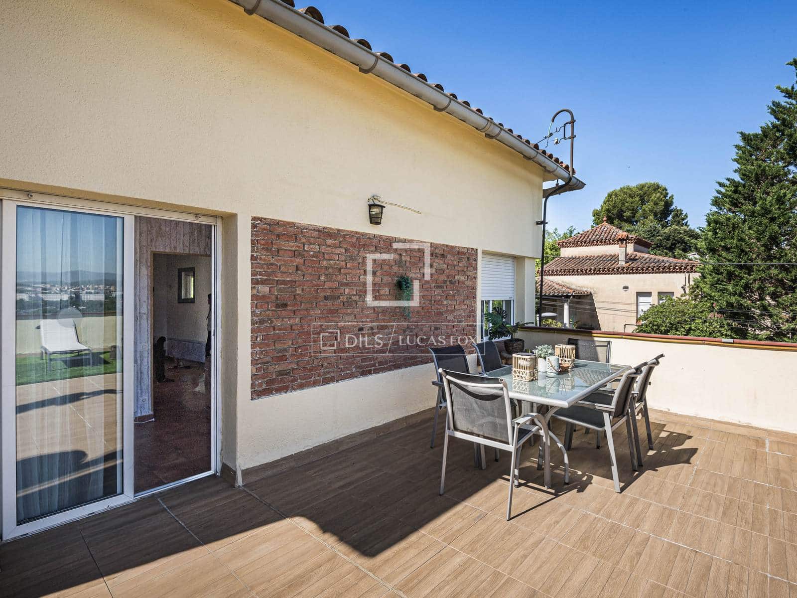 Villa/Maison de 4 chambres à louer à Sant Cugat del Valles - 2 700 € (Ref: 9918741)
