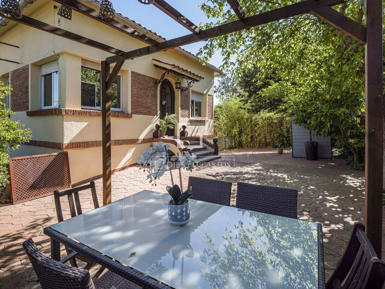 Villa/Maison de 4 chambres à louer à Sant Cugat del Valles - 2 700 € (Ref: 9918741)
