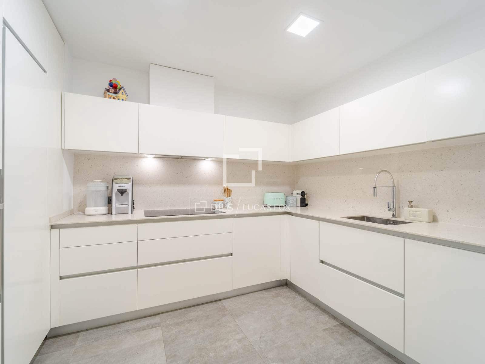 1 makuuhuone Huoneisto myytävänä paikassa Valencia kaupunki - 530 000 € (Ref: 9918742)