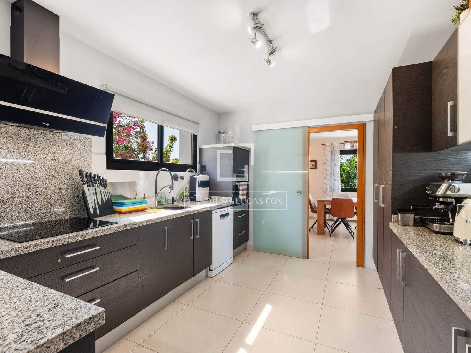 5 slaapkamer Villa te koop in Calpe / Calp met zwembad garage - € 850.000 (Ref: 9918876)
