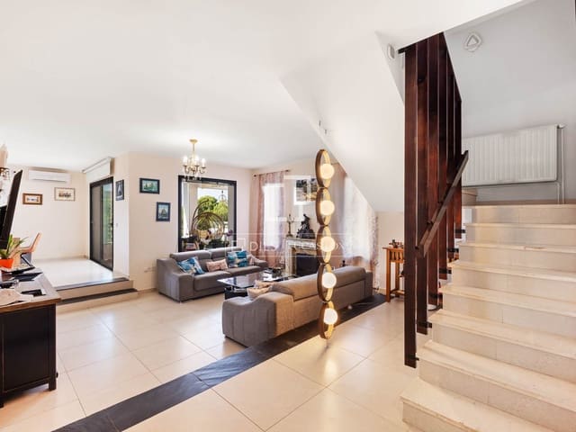 5 slaapkamer Villa te koop in Calpe / Calp met zwembad garage - € 850.000 (Ref: 9918876)