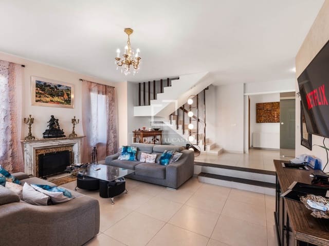 5 slaapkamer Villa te koop in Calpe / Calp met zwembad garage - € 850.000 (Ref: 9918876)
