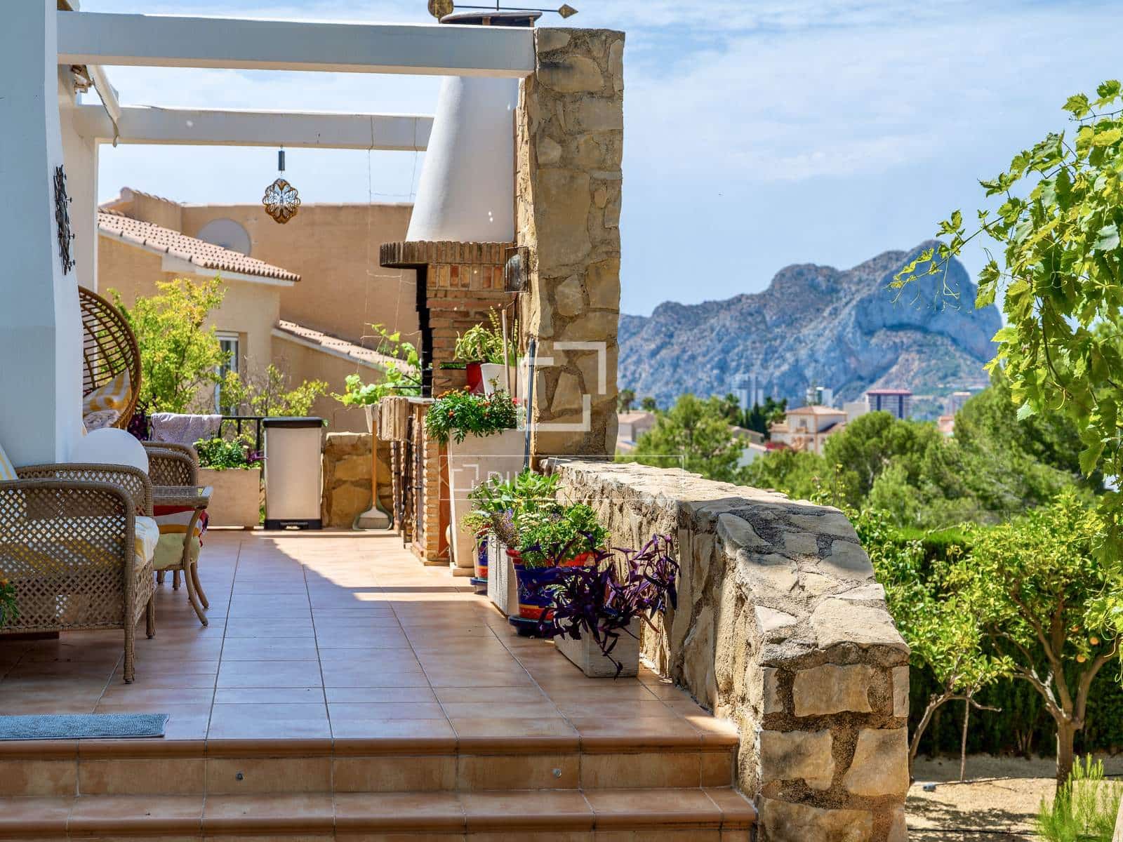 5 slaapkamer Villa te koop in Calpe / Calp met zwembad garage - € 850.000 (Ref: 9918876)