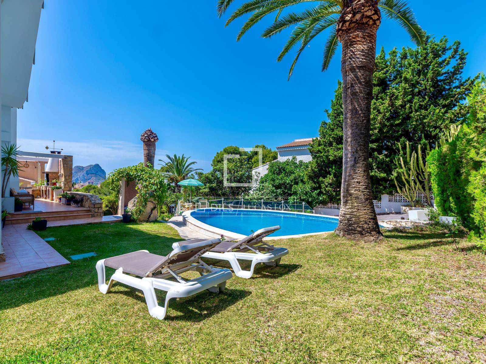 5 slaapkamer Villa te koop in Calpe / Calp met zwembad garage - € 850.000 (Ref: 9918876)