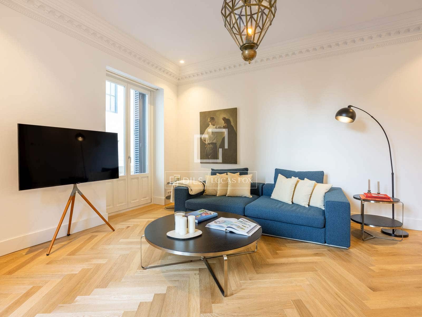Appartement de 2 chambres à louer à Madrid ville - 3 600 € (Ref: 9918877)