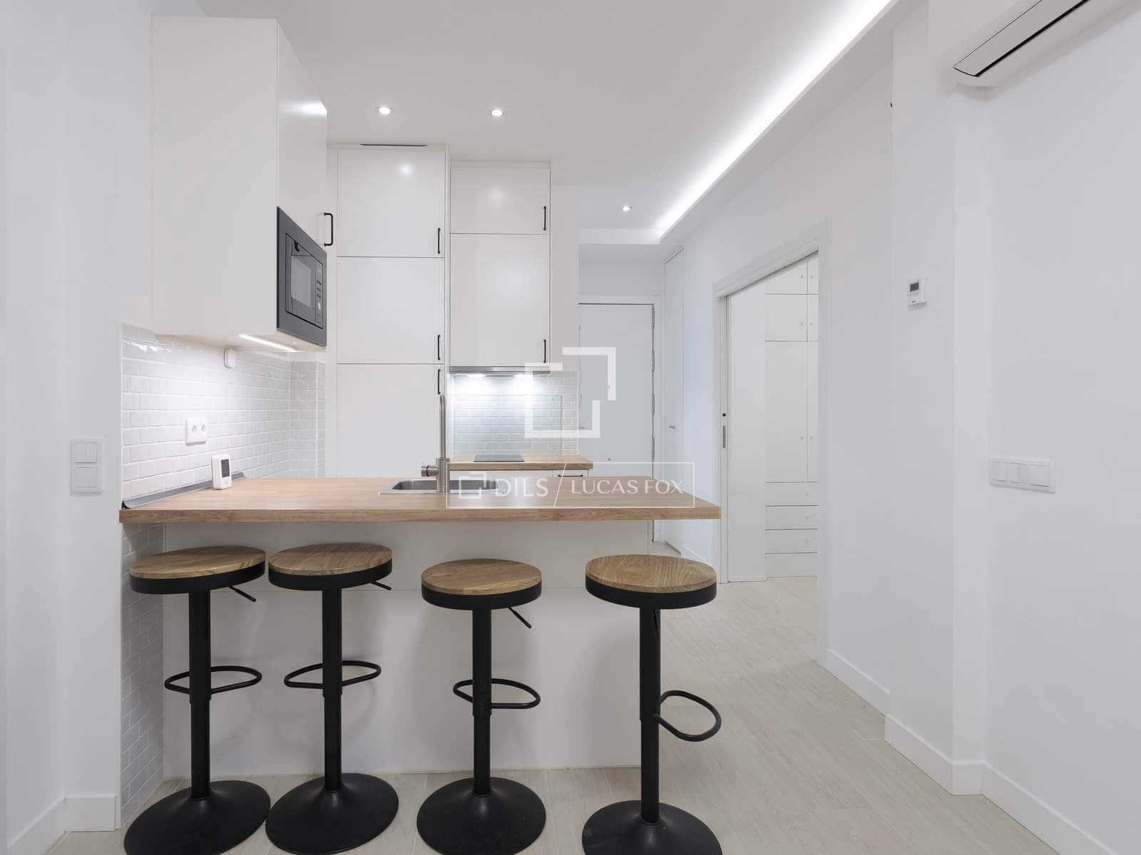 Appartement de 2 chambres à louer à Madrid ville - 1 750 € (Ref: 9918974)