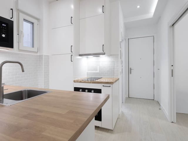 Appartement de 2 chambres à louer à Recoletos, Madrid ville - 1 750 € (Ref: 9918974)