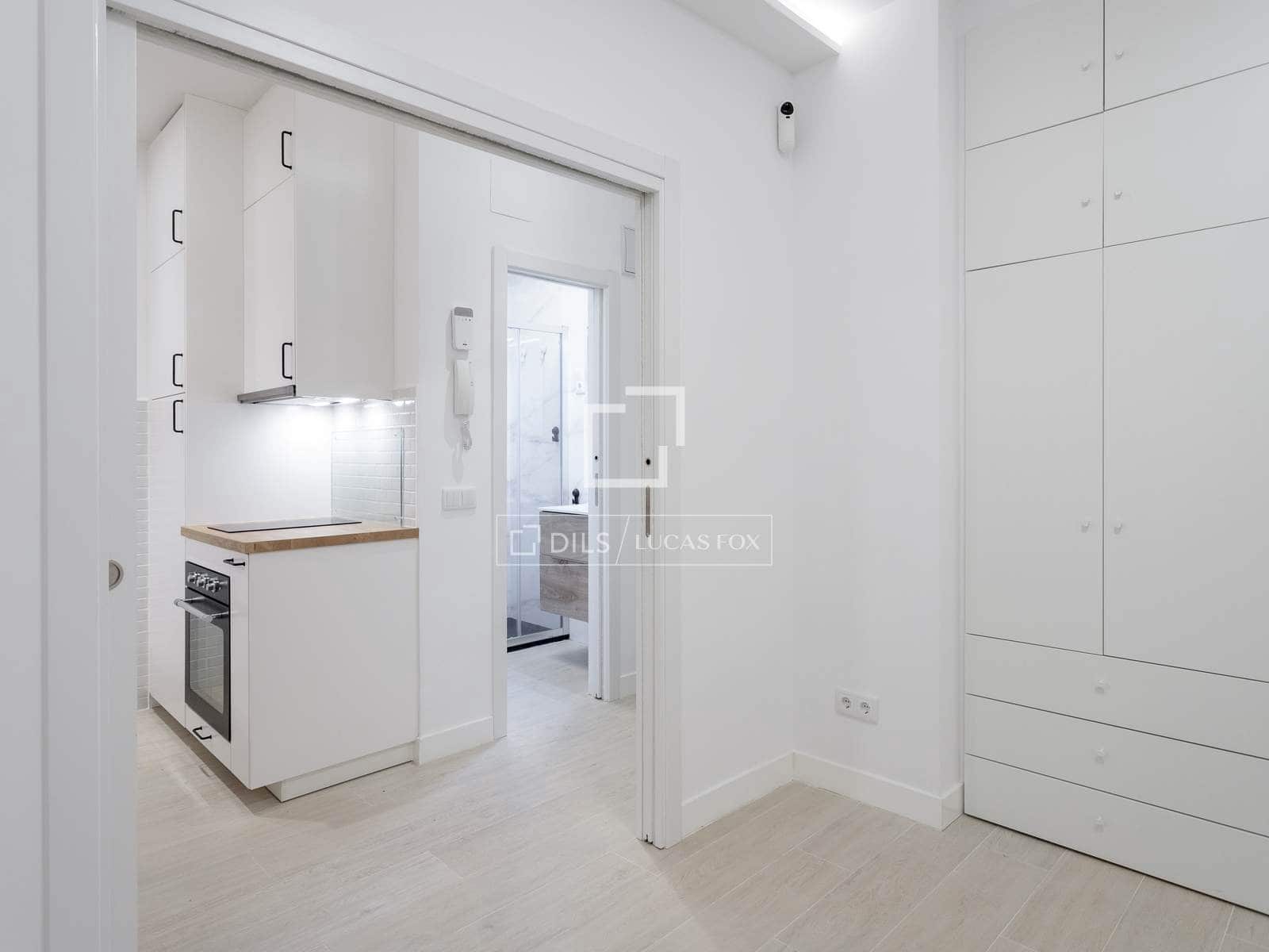 Appartement de 2 chambres à louer à Madrid ville - 1 750 € (Ref: 9918974)
