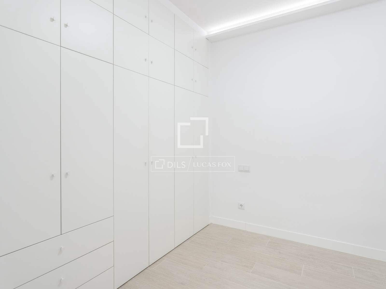 Appartement de 2 chambres à louer à Madrid ville - 1 750 € (Ref: 9918974)