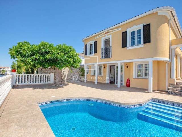 4 slaapkamer Villa te koop in Empuriabrava, Castelló d'Empúries met zwembad garage - € 995.000 (Ref: 9918976)