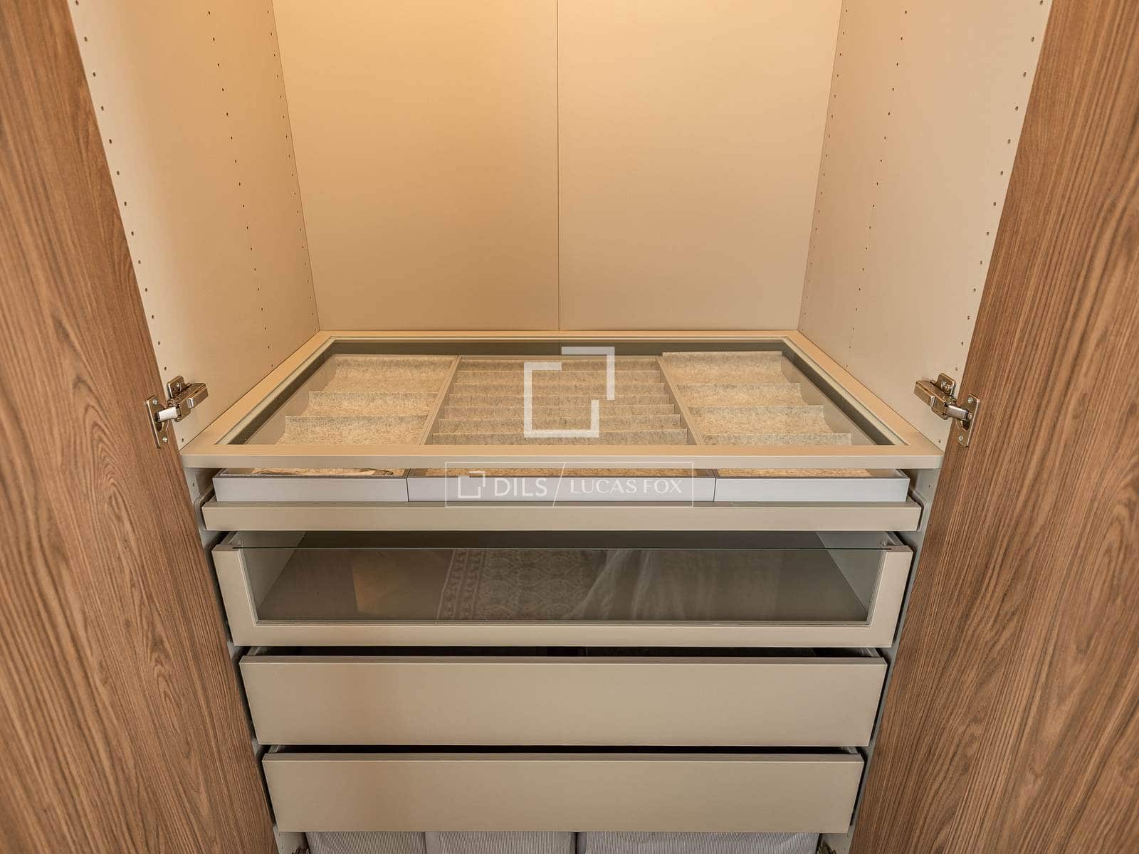 3 slaapkamer Appartement te koop in Madrid stad - € 1.680.000 (Ref: 9919064)