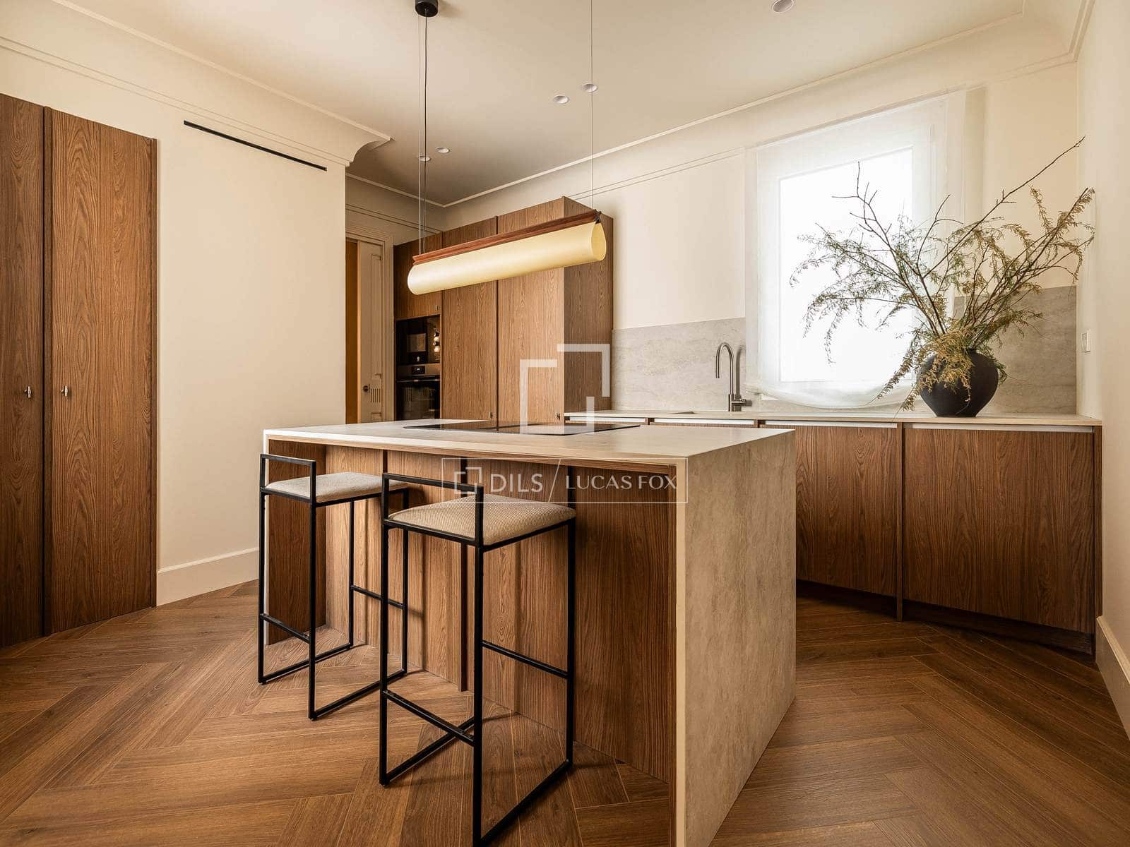 3 slaapkamer Appartement te koop in Madrid stad - € 1.680.000 (Ref: 9919064)