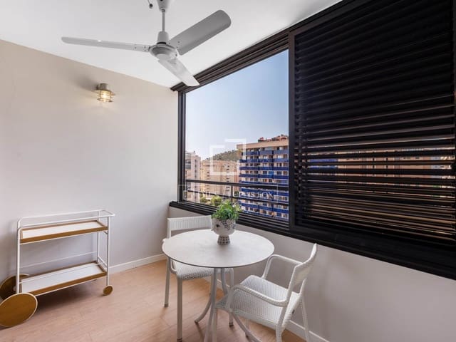 2 soveværelse Lejlighed til salg i Benidorm med swimmingpool garage - € 395.000 (Ref: 9919065)