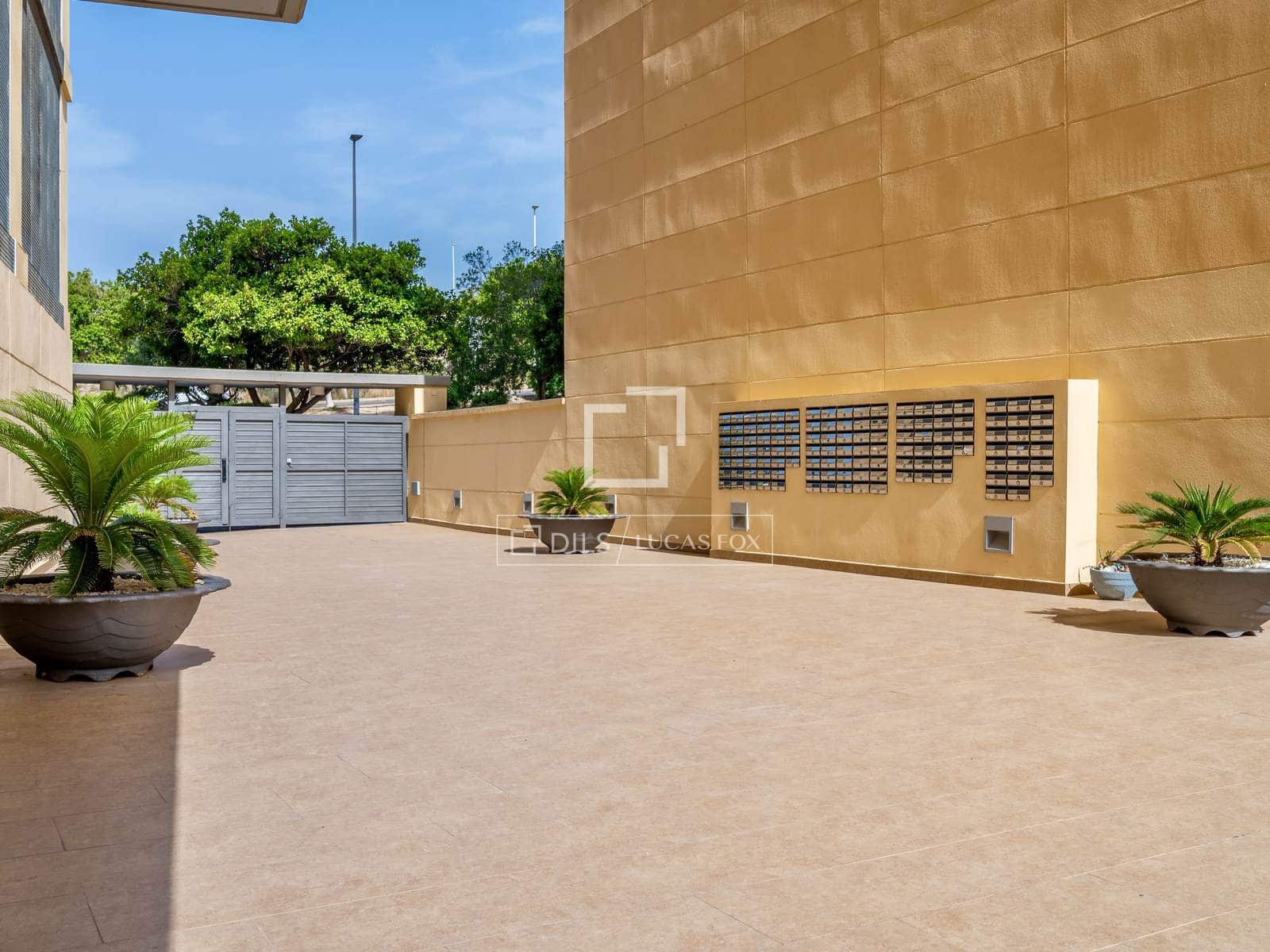 2 soveværelse Lejlighed til salg i Benidorm med swimmingpool garage - € 395.000 (Ref: 9919065)
