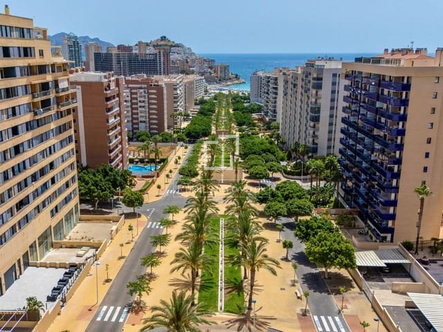 2 soveværelse Lejlighed til salg i Benidorm med swimmingpool garage - € 395.000 (Ref: 9919065)
