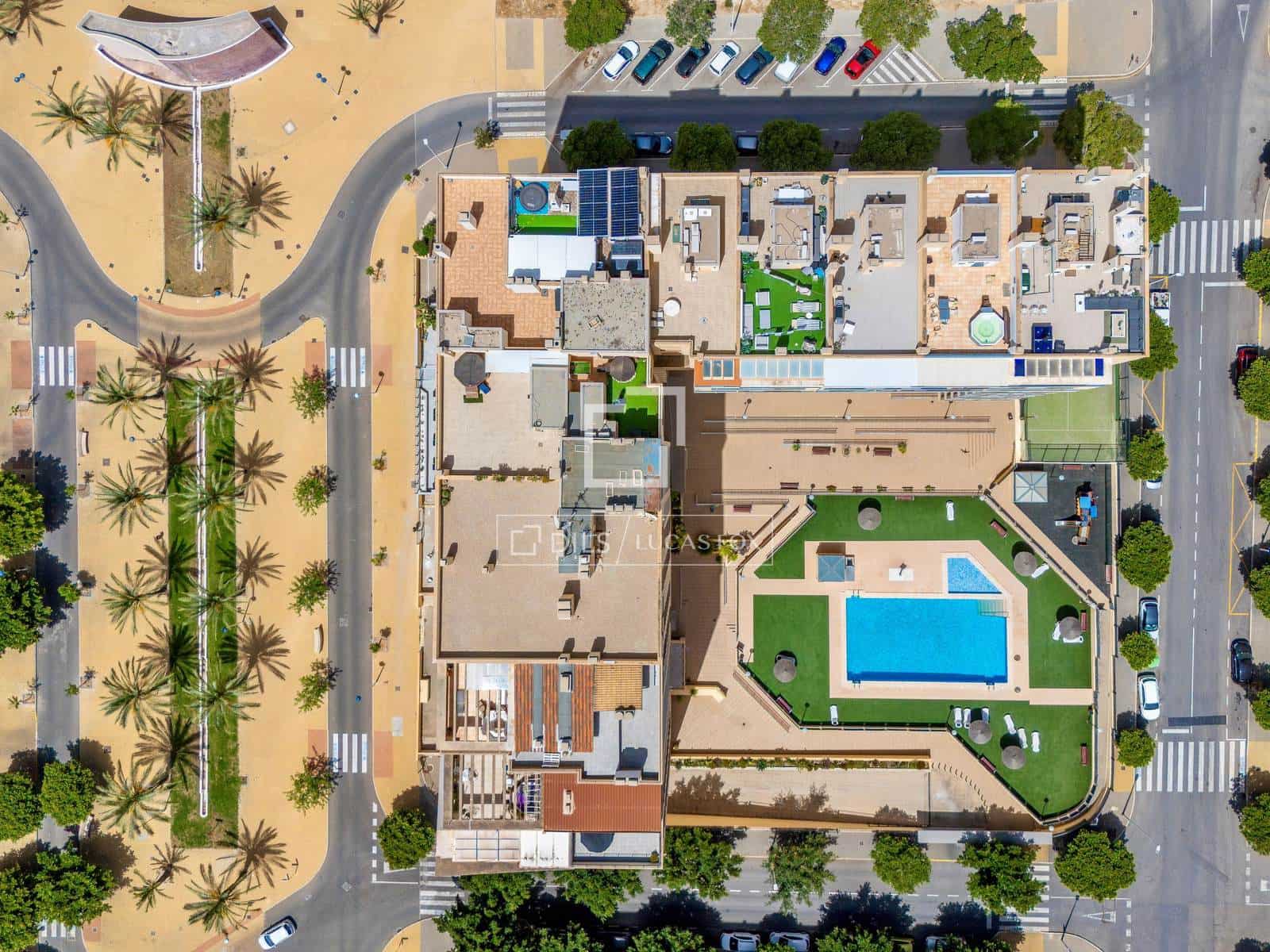 2 soveværelse Lejlighed til salg i Benidorm med swimmingpool garage - € 395.000 (Ref: 9919065)